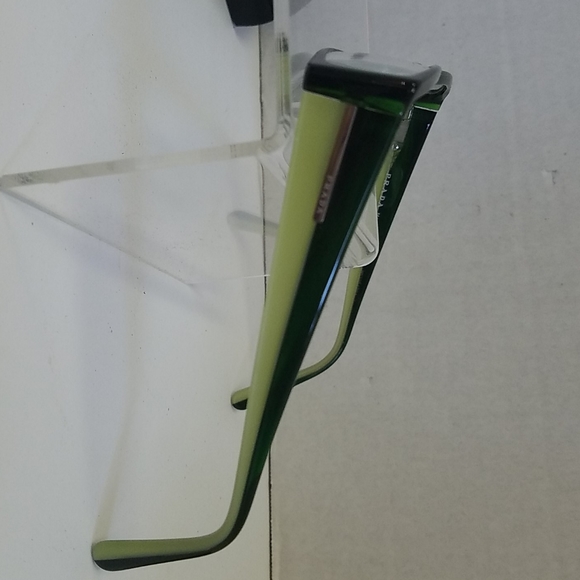 Eyeglasses - Picture 3 of 8